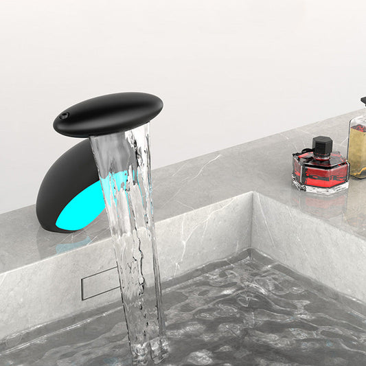 Rubinetto lavabo estraibile girevole a 360° con 4 modalità di flusso dell'acqua e luce LE