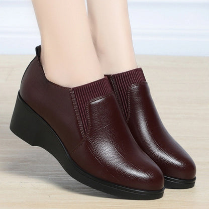 Scarpe con zeppa elastica da donna in ecopell