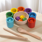 Palline arcobaleno nelle tazze Giocattoli Montessori per bambini piccol