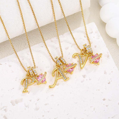 💖 Collana con iniziale e ciondolo a forma di cuore rosa – Simbolo d'amore personalizzato