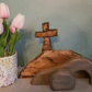 ✝️La scena della Pasqua e la croce nel sepolcro vuoto