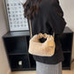 Il regalo perfetto per lei: borsa multifunzionale in pelliccia sintetica, delicata sulla pelle e di tendenza.