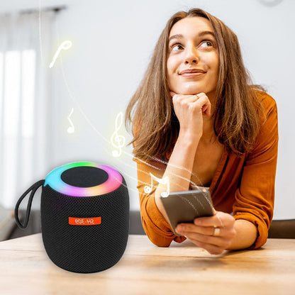 🔊 SCONTO DEL 50%! 🎵 Altoparlante Bluetooth portatile – Suono potente, compatto e impermeabile – Ideale per attività all’aperto, viaggi e feste 🌊
